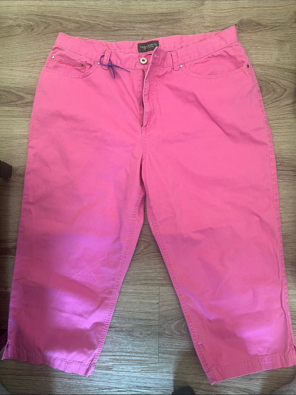 VTG 90s Lauren Ralph Lauren Pink High Rise Cotton Capri Pants 


Bin 1001